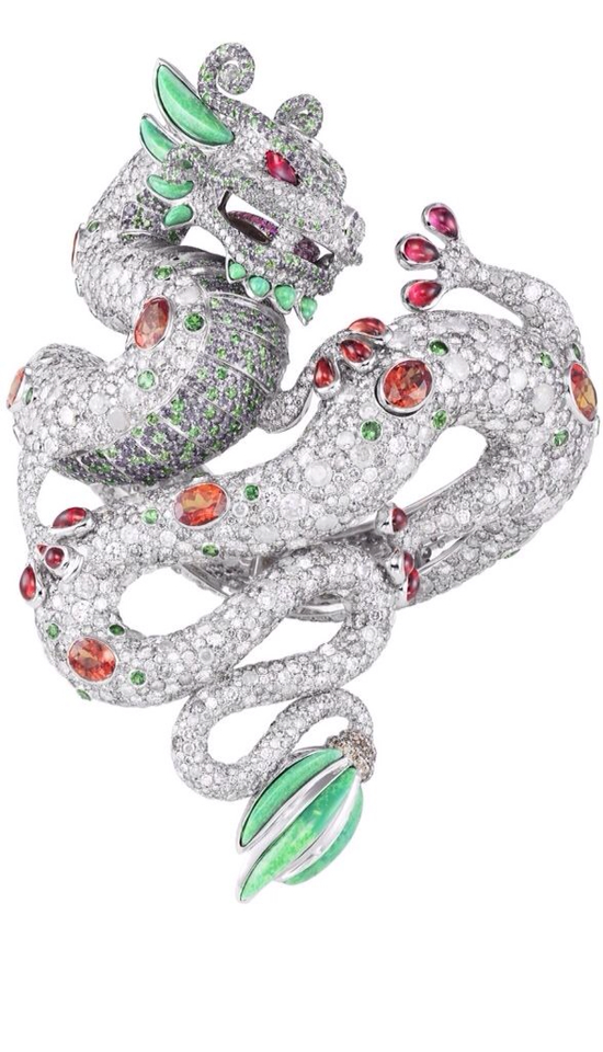 {Daily Jewel} Breathtaking Dragon Bracelet by Harumi for Chopard
